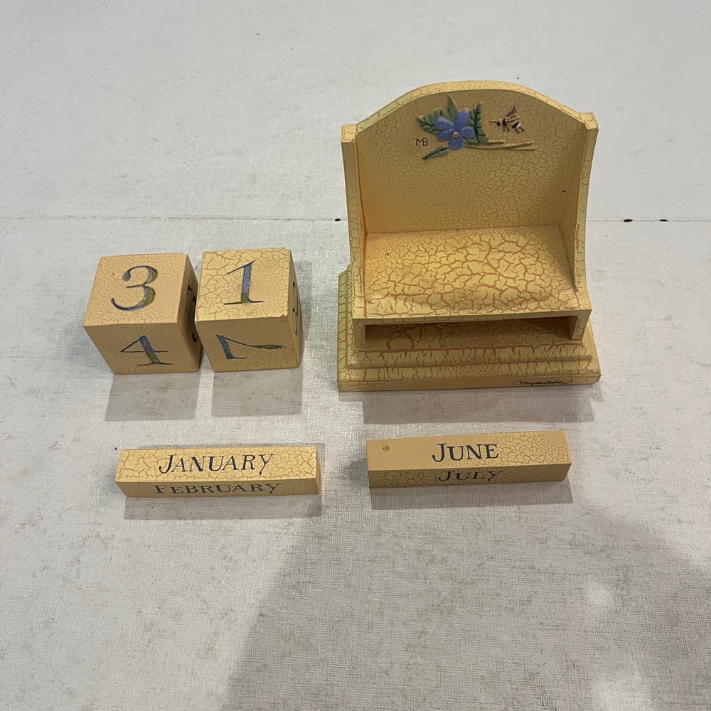 Vintage Style Marjorlein Bastin block Perpetual Calendar. Totally cottagecore